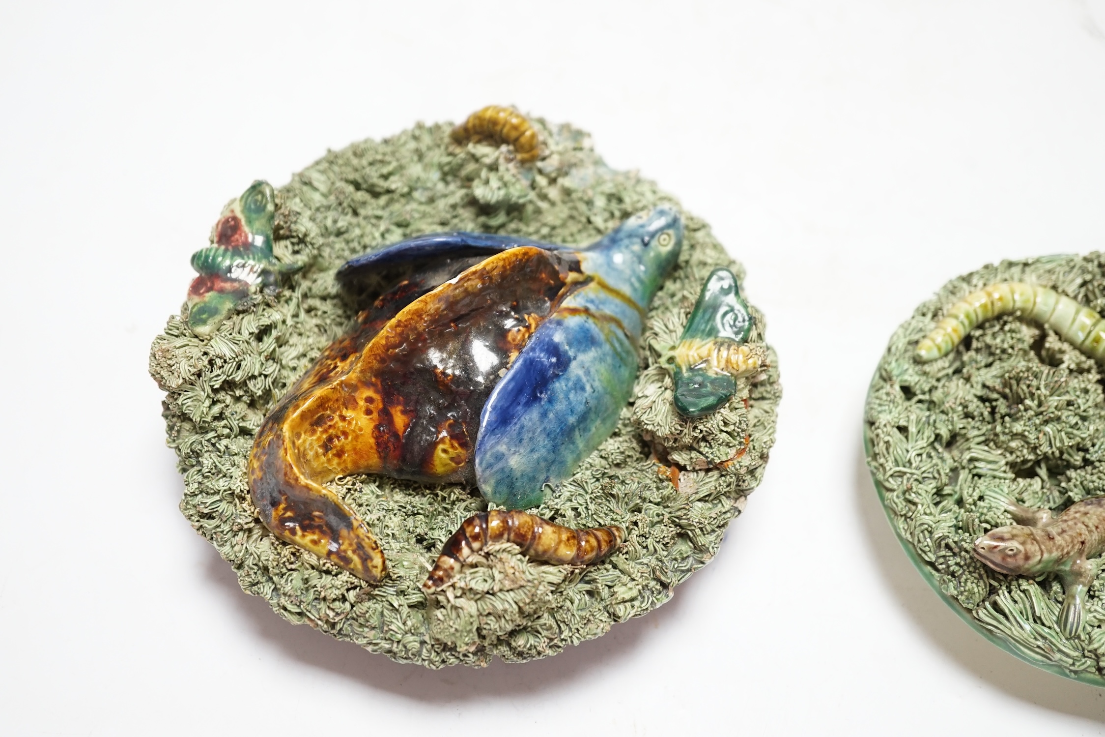 Two small Caldas Da Rainha Palissy ware dishes, decorated with invertebrates, amphibians and insects, largest 15cm diameter